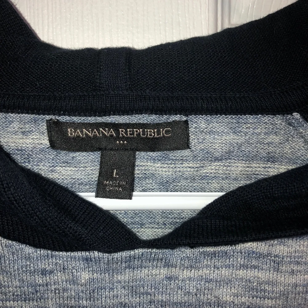 NWOT‎ Banana Republic Sweatshirt